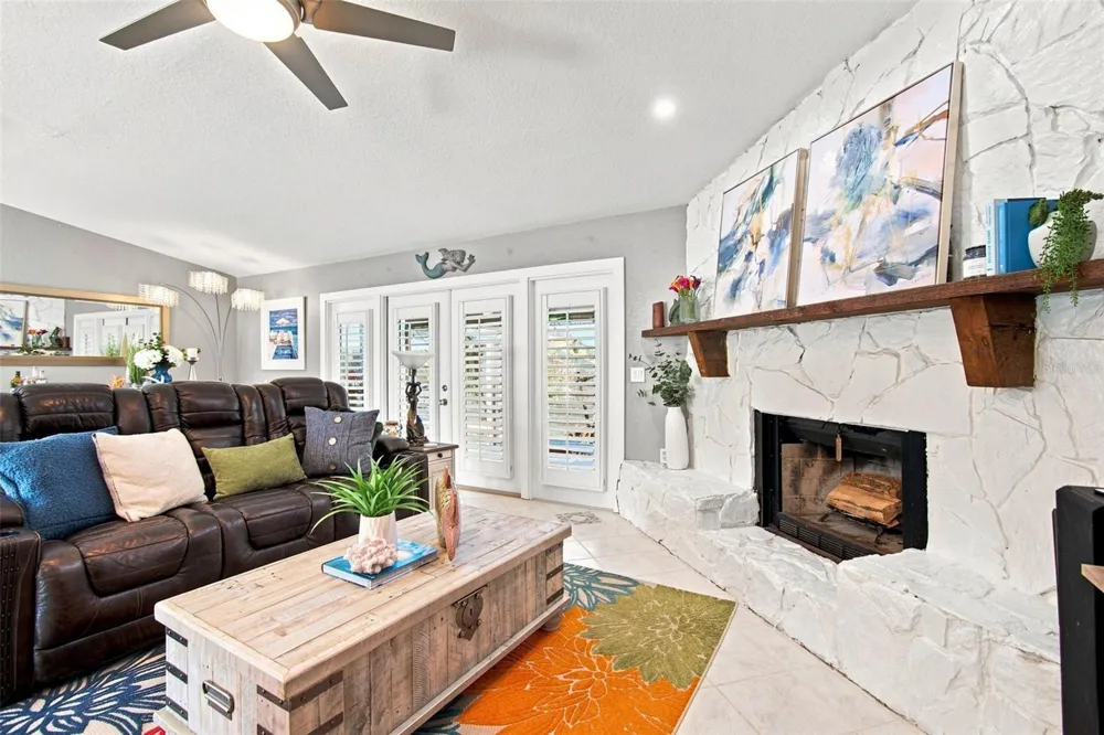201 LAGOON DRIVE Palm Harbor, FL 34683