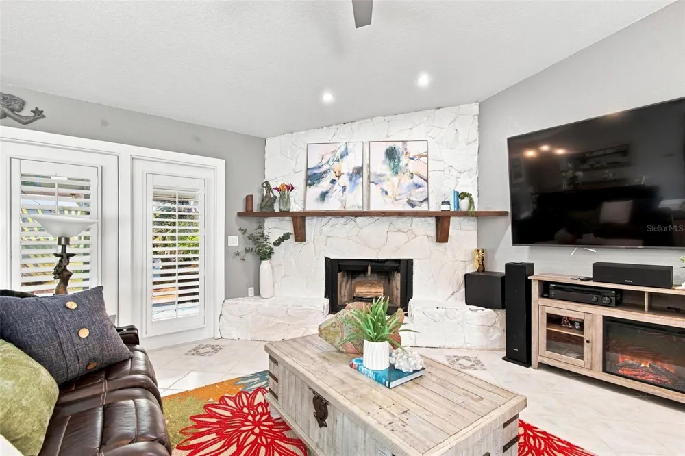 201 LAGOON DRIVE Palm Harbor, FL 34683