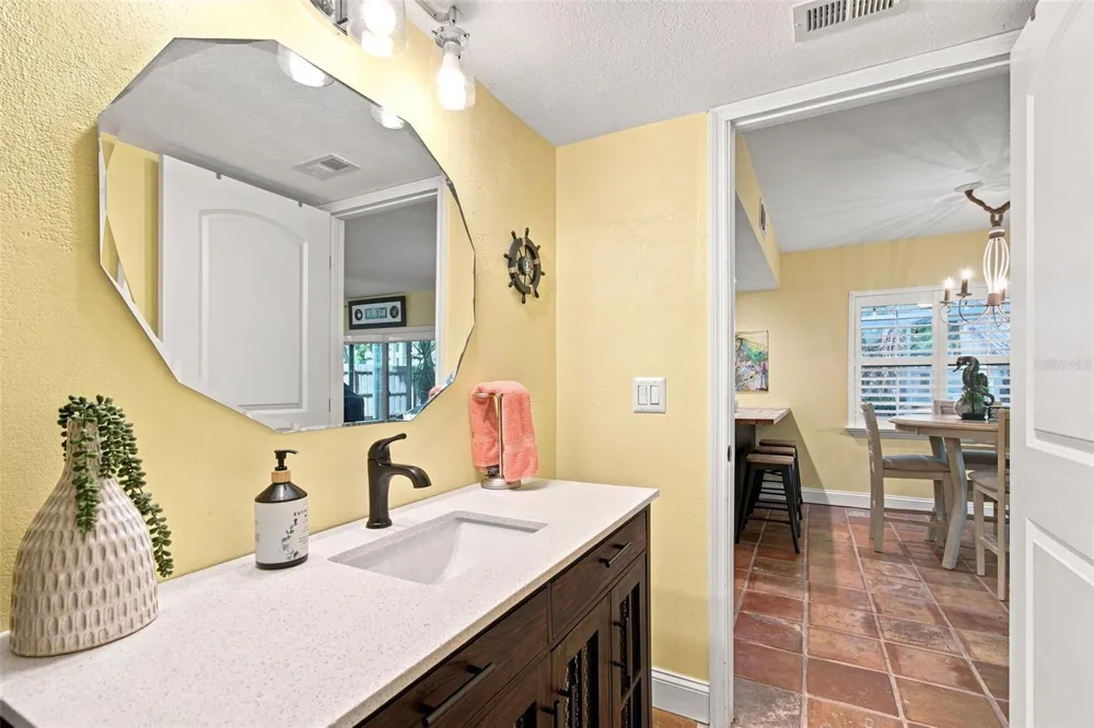 201 LAGOON DRIVE Palm Harbor, FL 34683