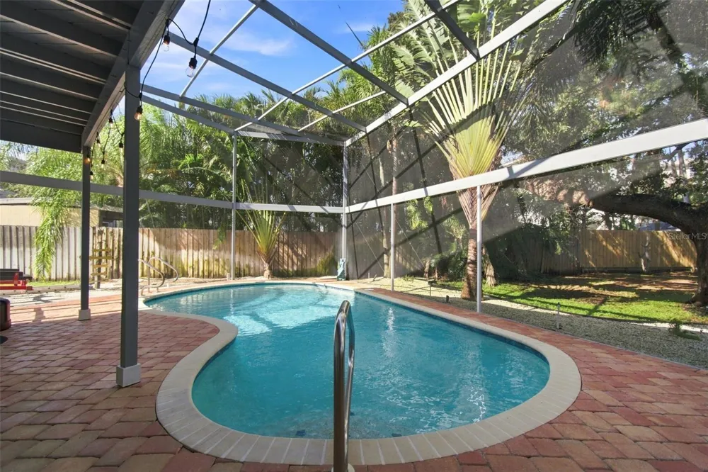 201 LAGOON DRIVE Palm Harbor, FL 34683