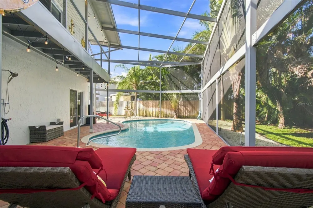 201 LAGOON DRIVE Palm Harbor, FL 34683