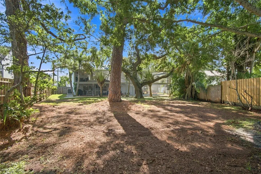 201 LAGOON DRIVE Palm Harbor, FL 34683