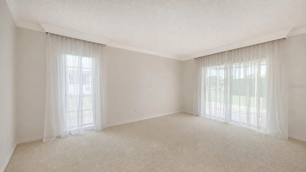 3522 FERNDELL Sarasota, FL 34235