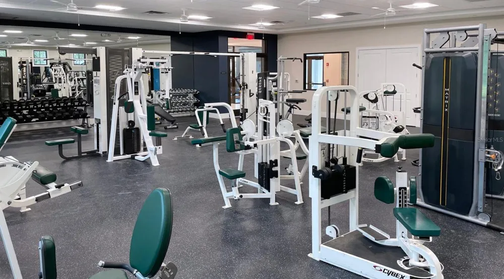 3522 FERNDELL Sarasota, FL 34235