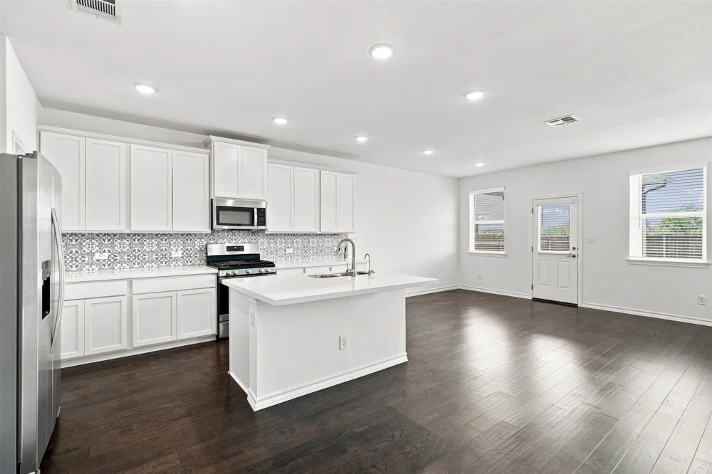 218 THURMAN HOLT ROAD Hutto, TX 78634