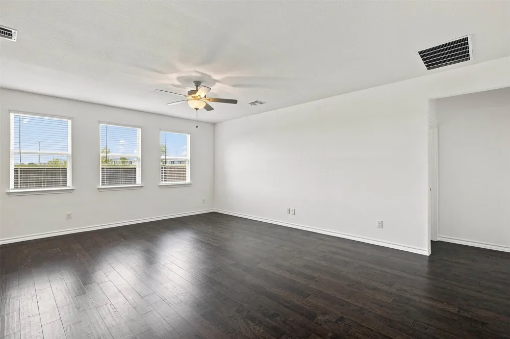 218 THURMAN HOLT ROAD Hutto, TX 78634