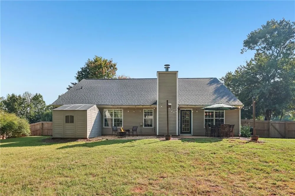 4672 Devencrest Lane Buford, GA 30519