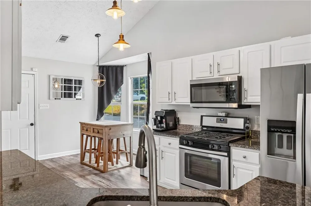 4672 Devencrest Lane Buford, GA 30519