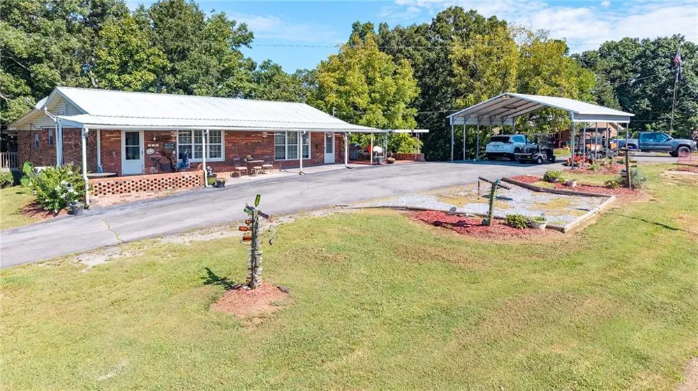 669 Nicklesville Road NE Resaca, GA 30735