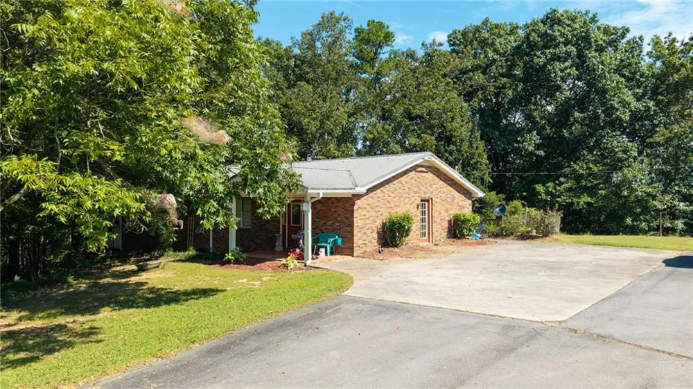 669 Nicklesville Road NE Resaca, GA 30735