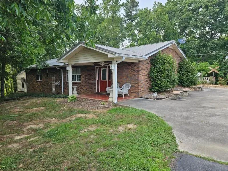669 Nicklesville Road NE Resaca, GA 30735