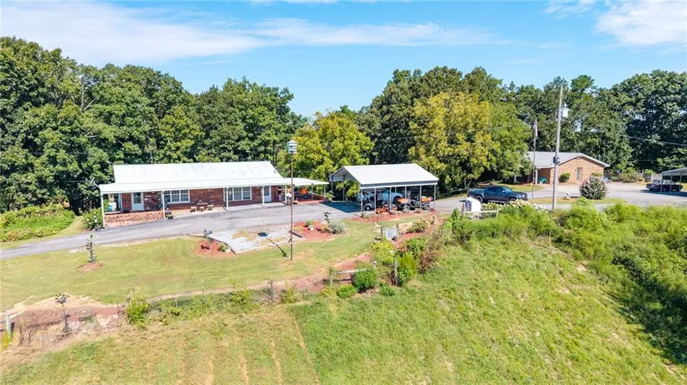 669 Nicklesville Road NE Resaca, GA 30735