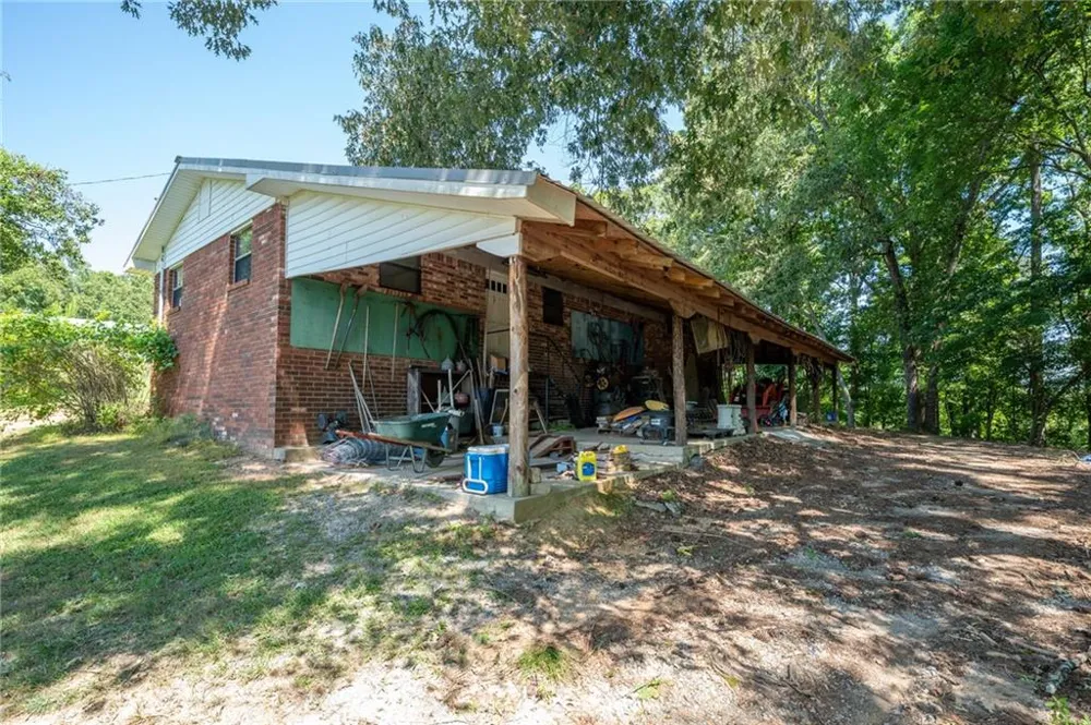 669 Nicklesville Road NE Resaca, GA 30735