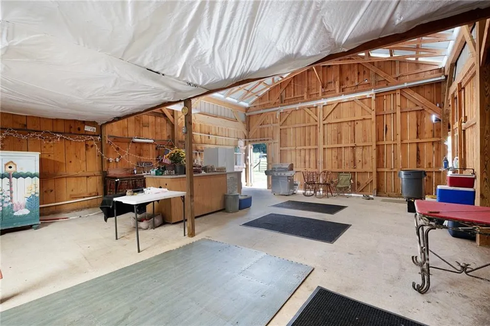 669 Nicklesville Road NE Resaca, GA 30735