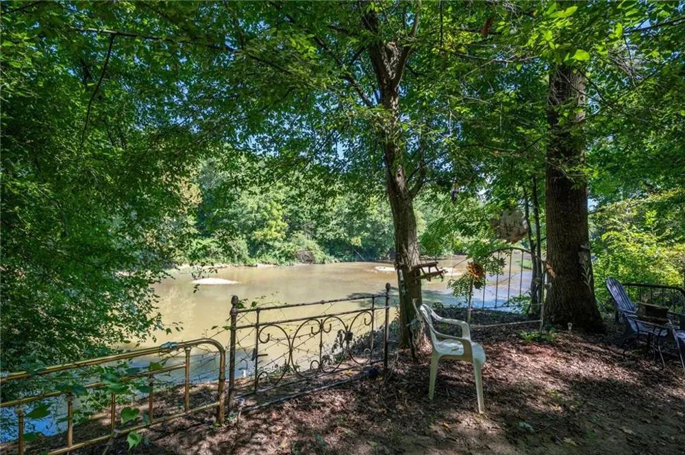 669 Nicklesville Road NE Resaca, GA 30735