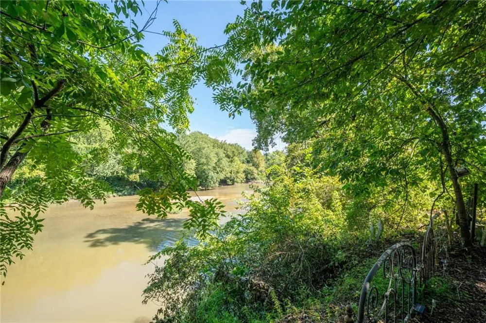 669 Nicklesville Road NE Resaca, GA 30735