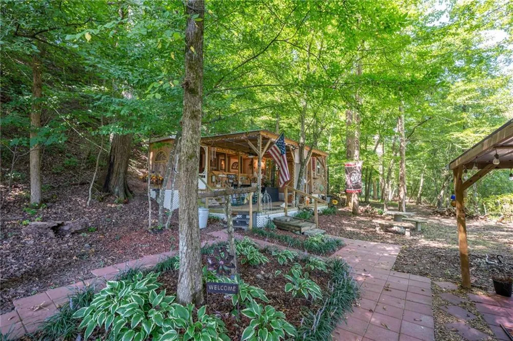 669 Nicklesville Road NE Resaca, GA 30735