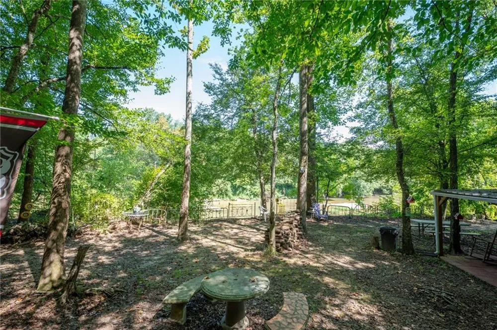 669 Nicklesville Road NE Resaca, GA 30735