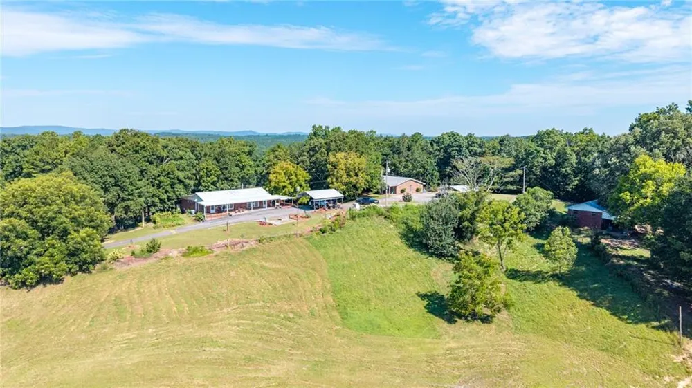 669 Nicklesville Road NE Resaca, GA 30735