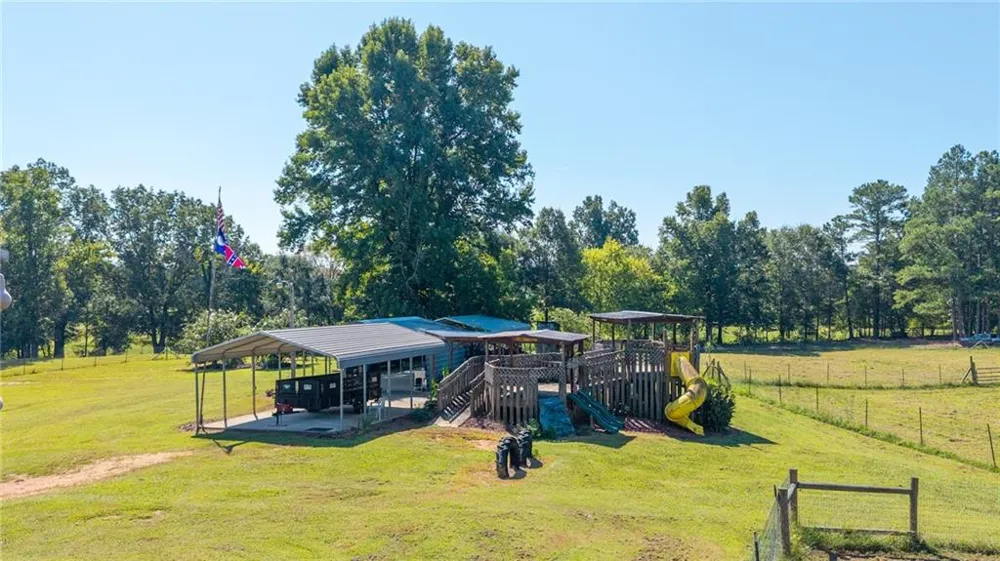 669 Nicklesville Road NE Resaca, GA 30735