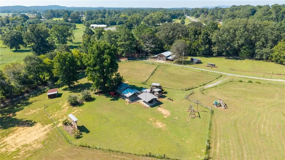 669 Nicklesville Road NE Resaca, GA 30735