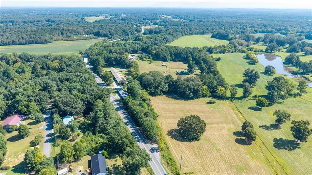 669 Nicklesville Road NE Resaca, GA 30735