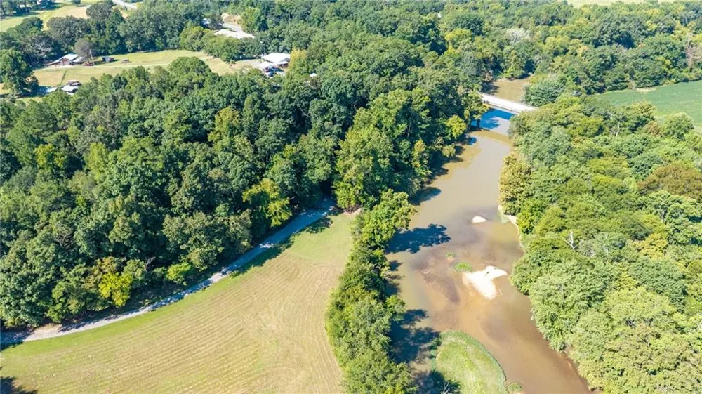 669 Nicklesville Road NE Resaca, GA 30735