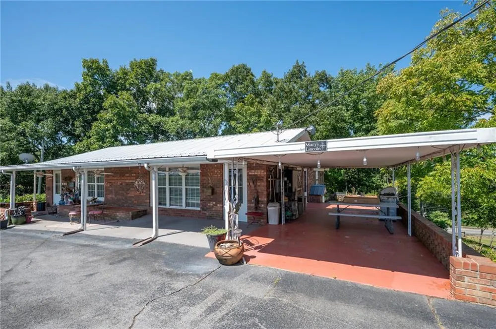 669 Nicklesville Road NE Resaca, GA 30735