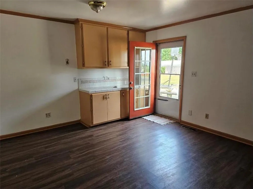 669 Nicklesville Road NE Resaca, GA 30735