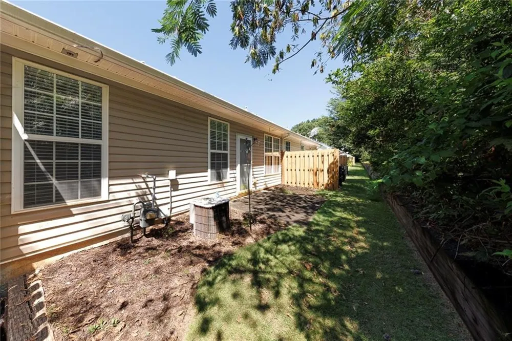 242 Riverstone Place Canton, GA 30114