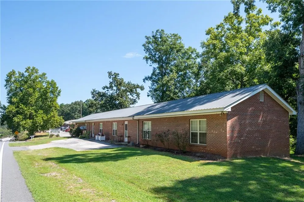 621 Nicklesville Road NE Resaca, GA 30735