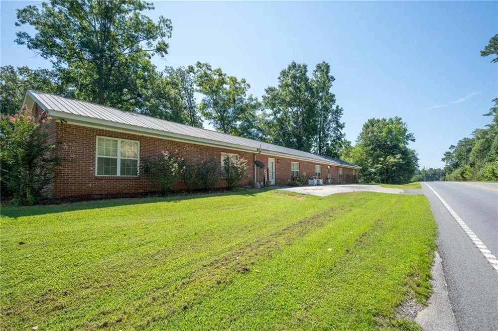621 Nicklesville Road NE Resaca, GA 30735