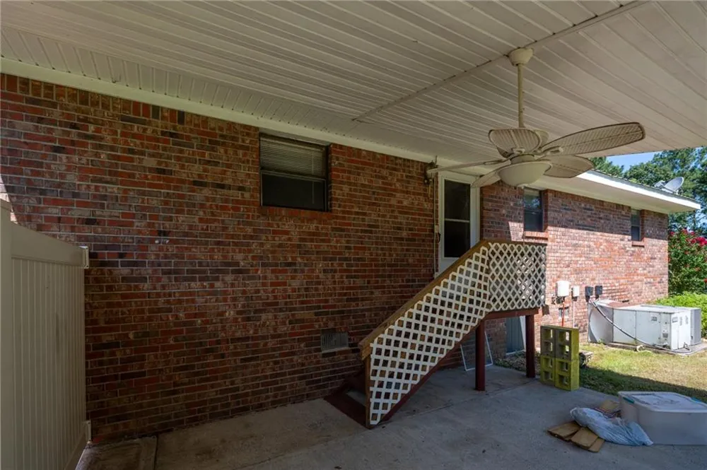 621 Nicklesville Road NE Resaca, GA 30735