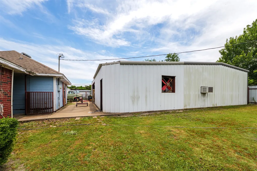 601 Houston School Road Red Oak, TX 75154