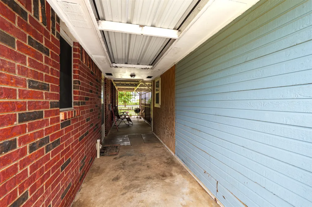 601 Houston School Road Red Oak, TX 75154