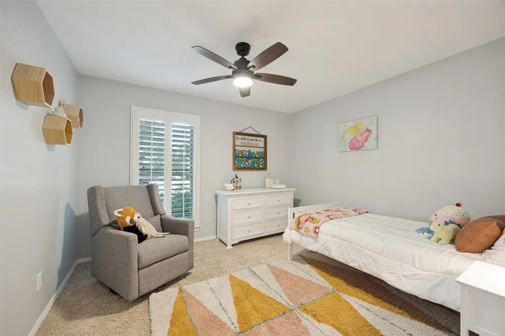 912 Vinecrest Lane Richardson, TX 75080