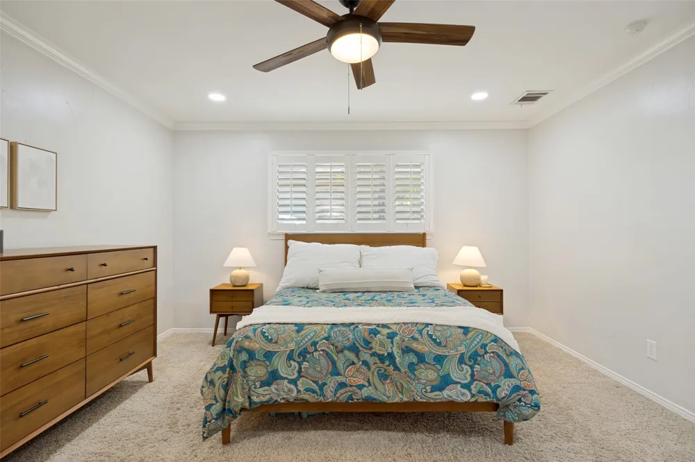 912 Vinecrest Lane Richardson, TX 75080