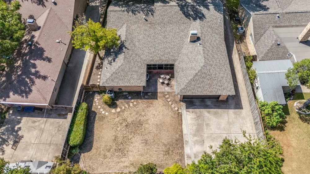 912 Vinecrest Lane Richardson, TX 75080