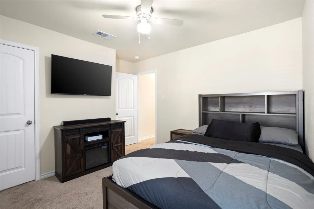 1604 Blue Jay Drive Ennis, TX 75119