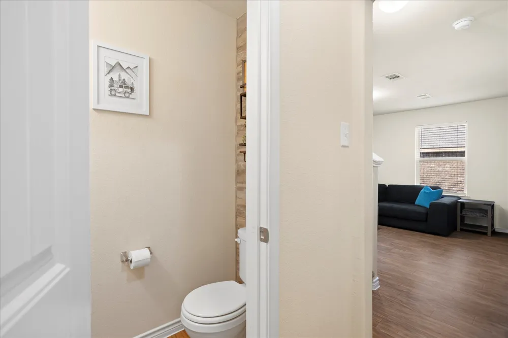 1604 Blue Jay Drive Ennis, TX 75119