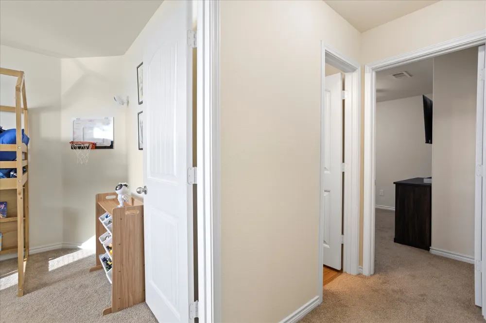 1604 Blue Jay Drive Ennis, TX 75119