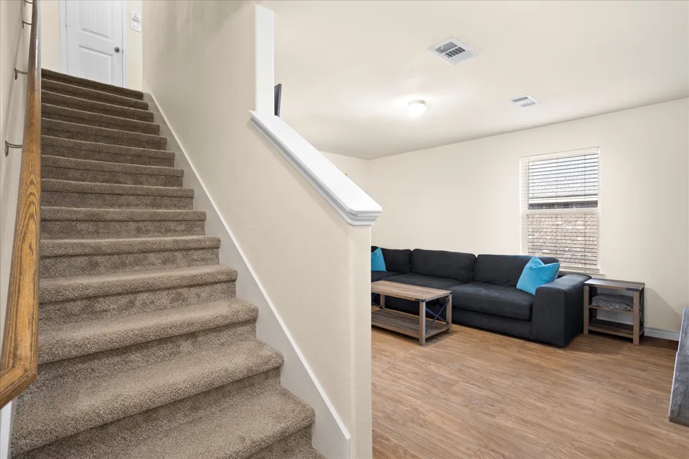 1604 Blue Jay Drive Ennis, TX 75119