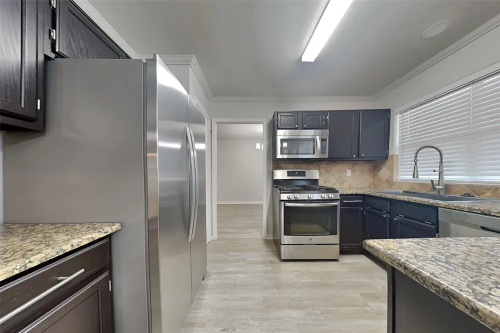 4012 Cedarwood Drive Pearland, TX 77584