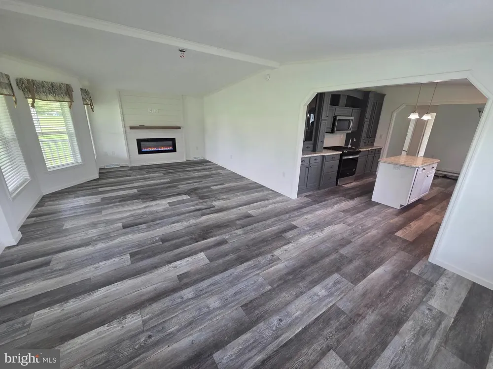 65 ASH ROAD Hamburg, PA 19526