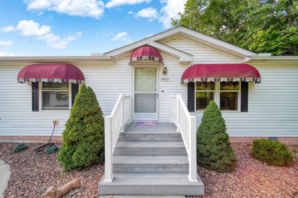 800 Missouri River Drive Adrian, MI 49221