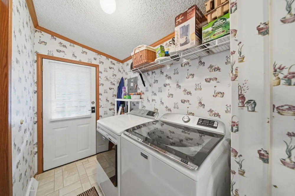 800 Missouri River Drive Adrian, MI 49221