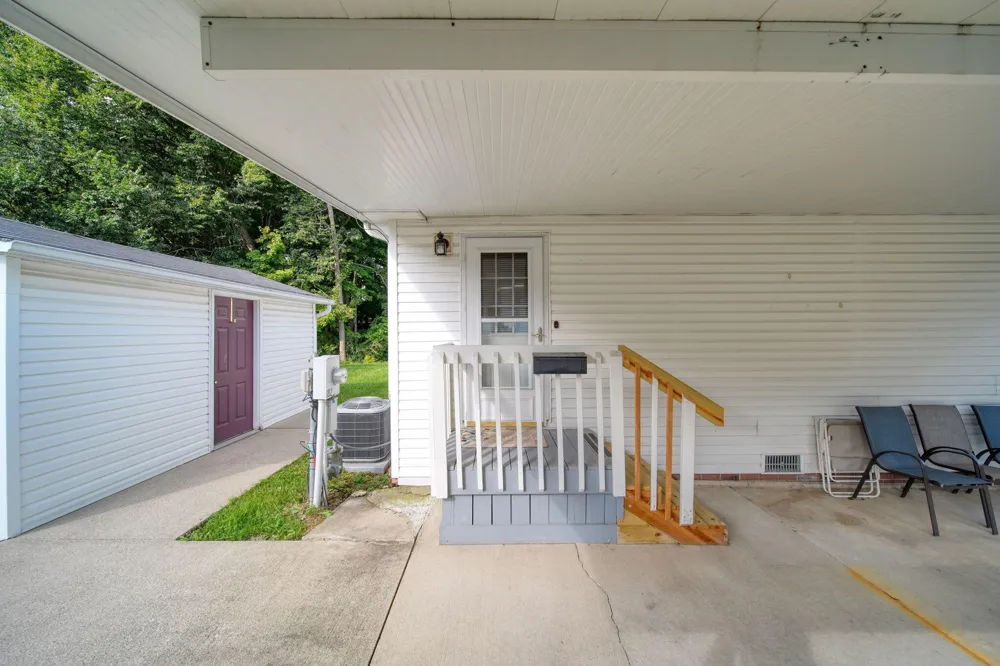 800 Missouri River Drive Adrian, MI 49221