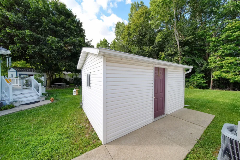 800 Missouri River Drive Adrian, MI 49221