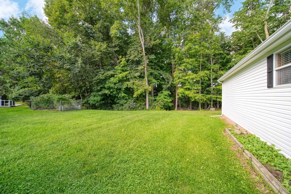 800 Missouri River Drive Adrian, MI 49221