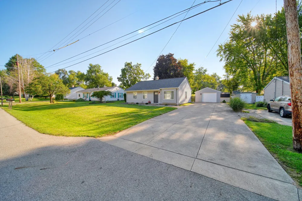 3451 Cambridge Avenue Jackson, MI 49203